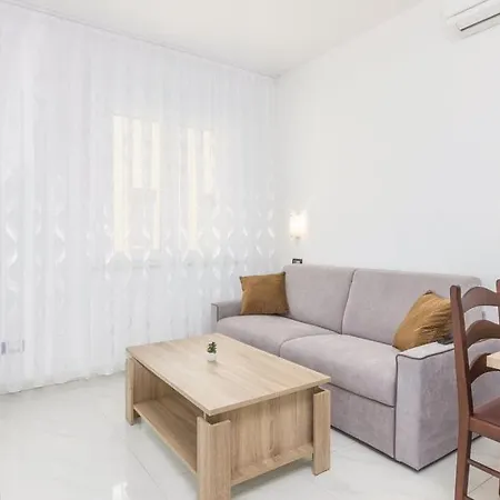 Apartman With Pool *